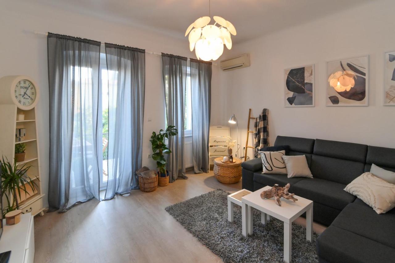 Apartman Lera With Private Parking, 150m From Sea Opatija
